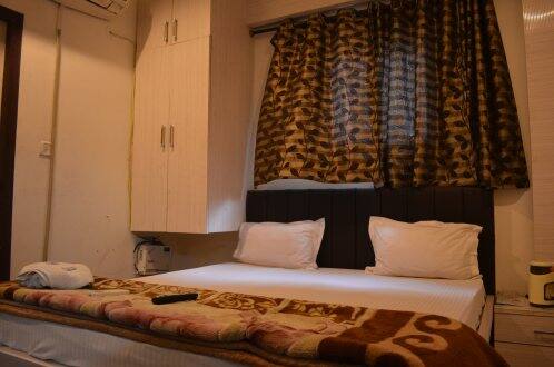 Hotel Just9 Inn, Lucknow 2